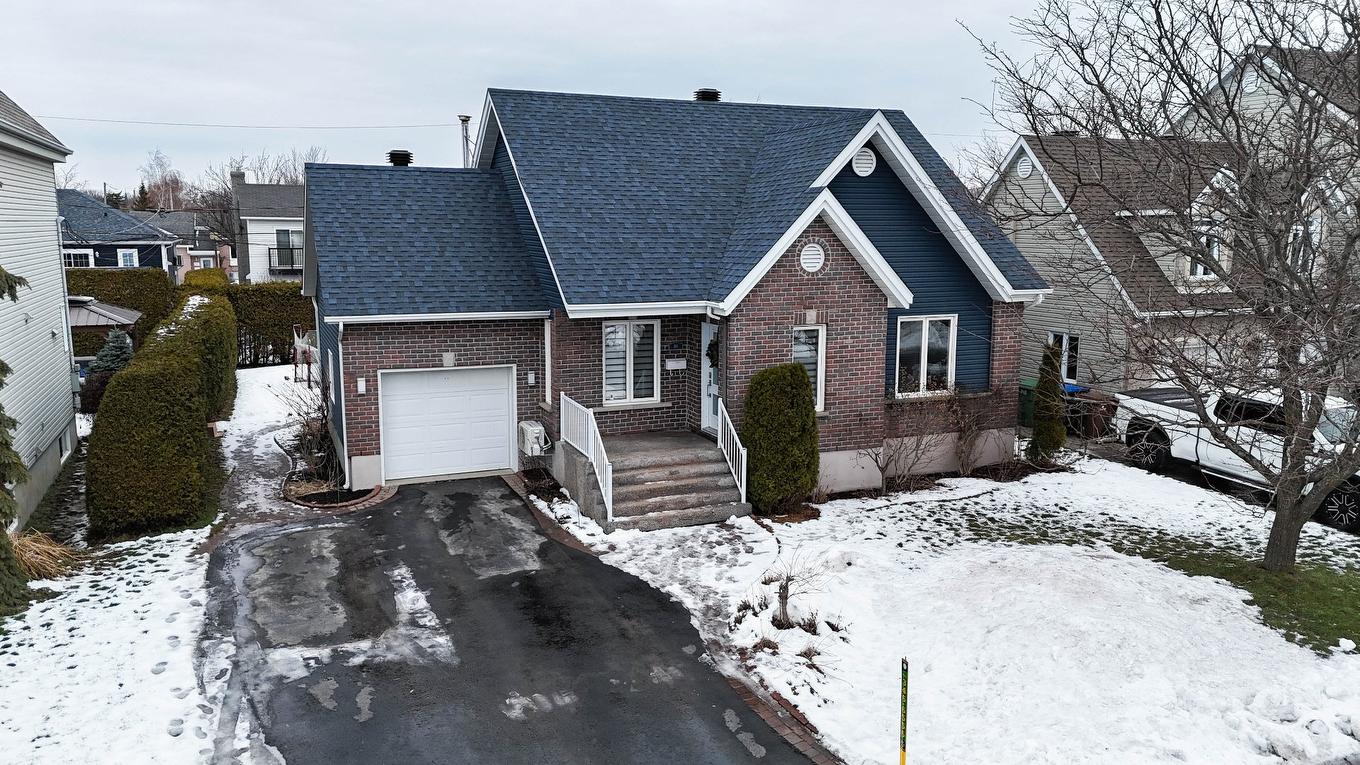 Frontage - 80 Av. Gérard-Brunelle, Saint-Jean-Sur-Richelieu, QC - Outdoor