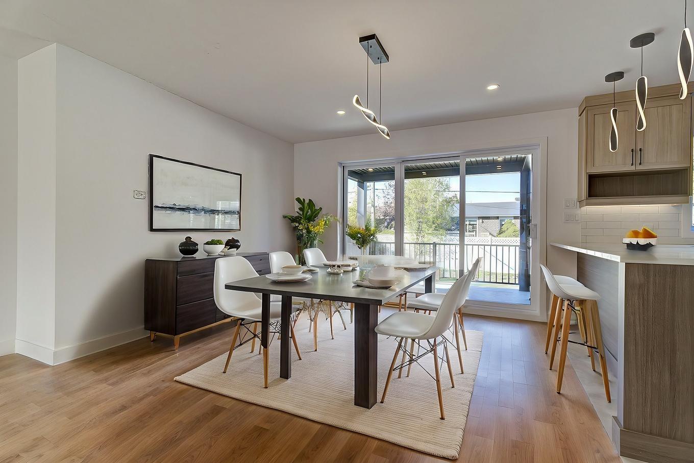 Salle à manger - 6535 Rue Poitou, Brossard, QC - Indoor Photo Showing Dining Room