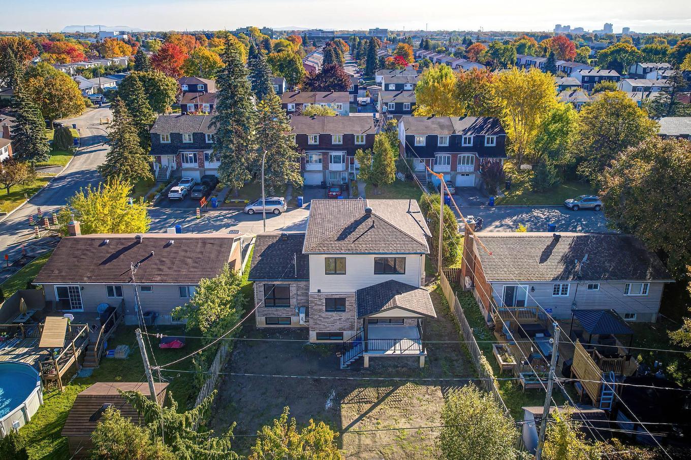 Photo aérienne - 6535 Rue Poitou, Brossard, QC - Outdoor