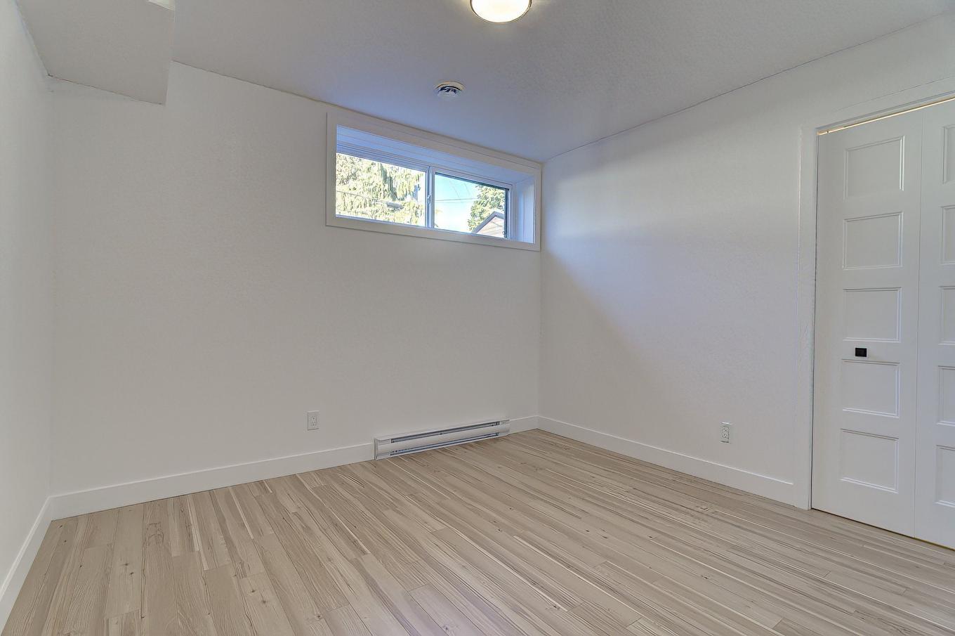 Chambre à coucher - 6535 Rue Poitou, Brossard, QC - Indoor Photo Showing Other Room