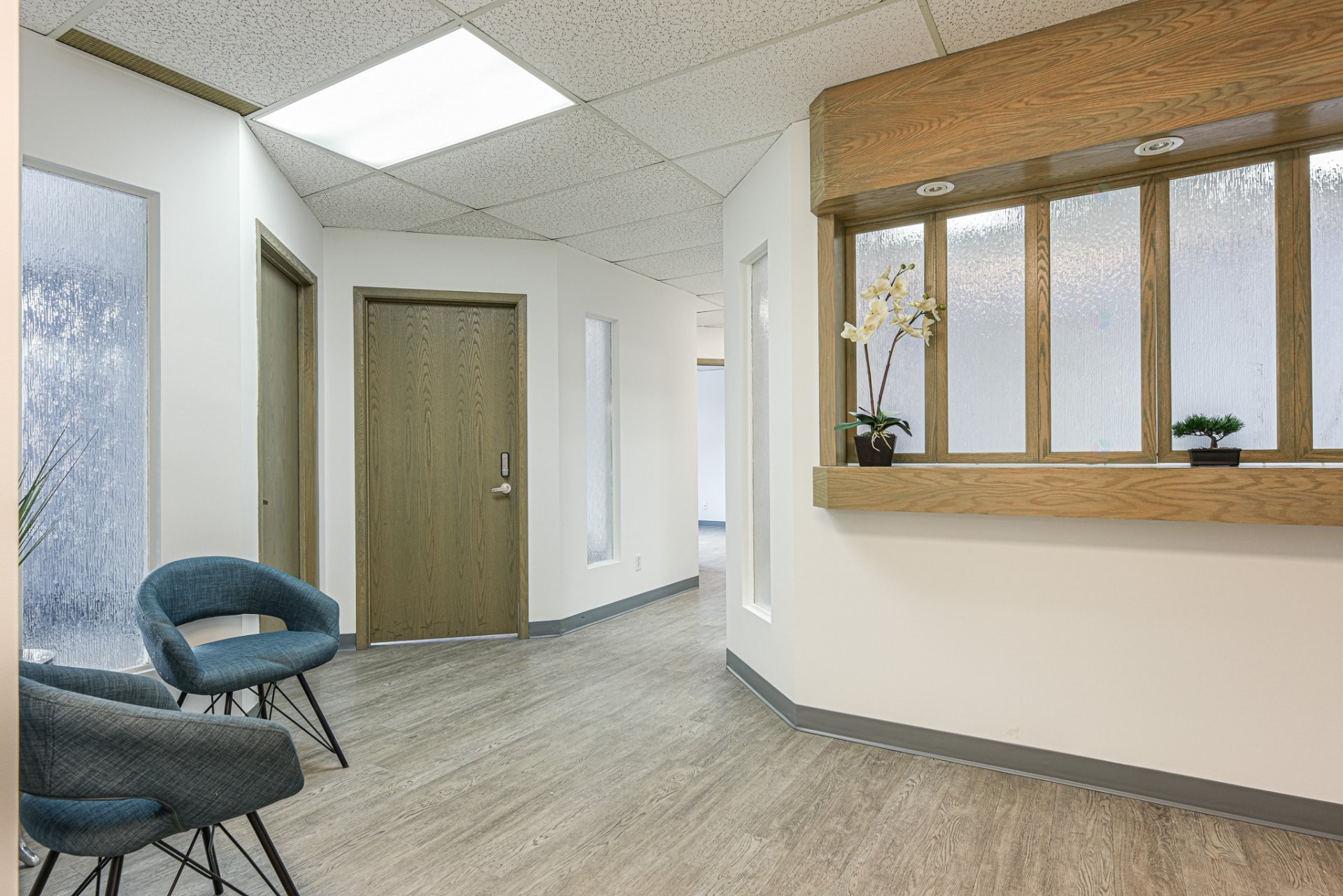 Office - 225-2160 Ch. Du Tremblay, Longueuil (Le Vieux-Longueuil), QC - Indoor Photo Showing Other Room