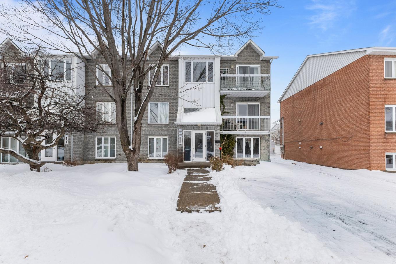 Frontage - 1687 Rue Des Saphirs, Longueuil (Saint-Hubert), QC - Outdoor With Facade