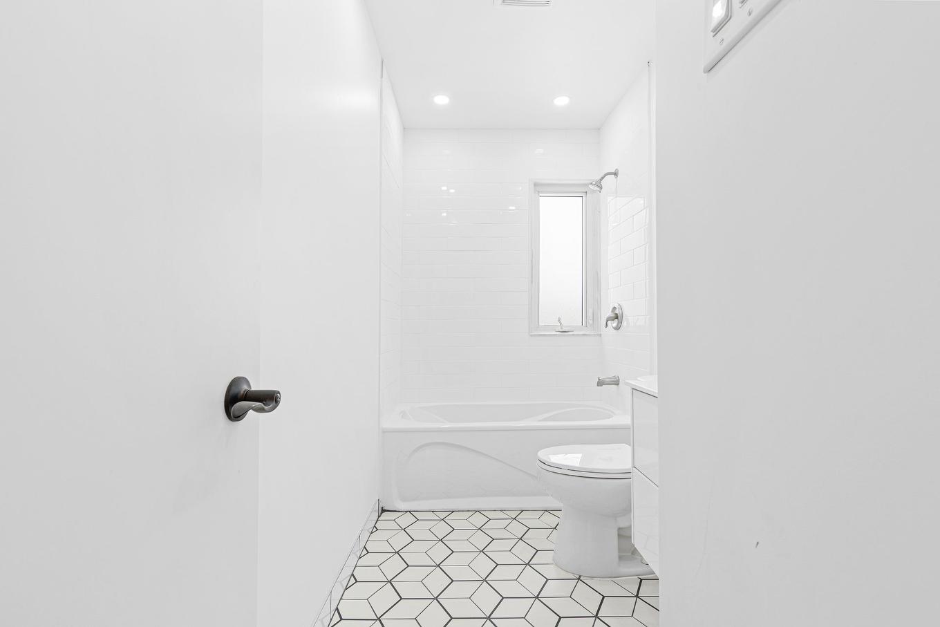 Salle de bains - 371 Boul. St-Francis, Châteauguay, QC - Indoor Photo Showing Bathroom