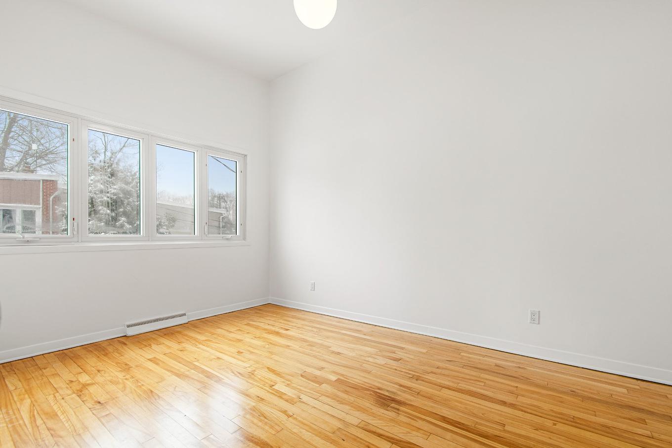 Chambre à coucher principale - 371 Boul. St-Francis, Châteauguay, QC - Indoor Photo Showing Other Room