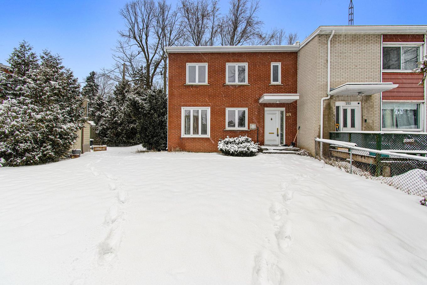 Façade - 371 Boul. St-Francis, Châteauguay, QC - Outdoor