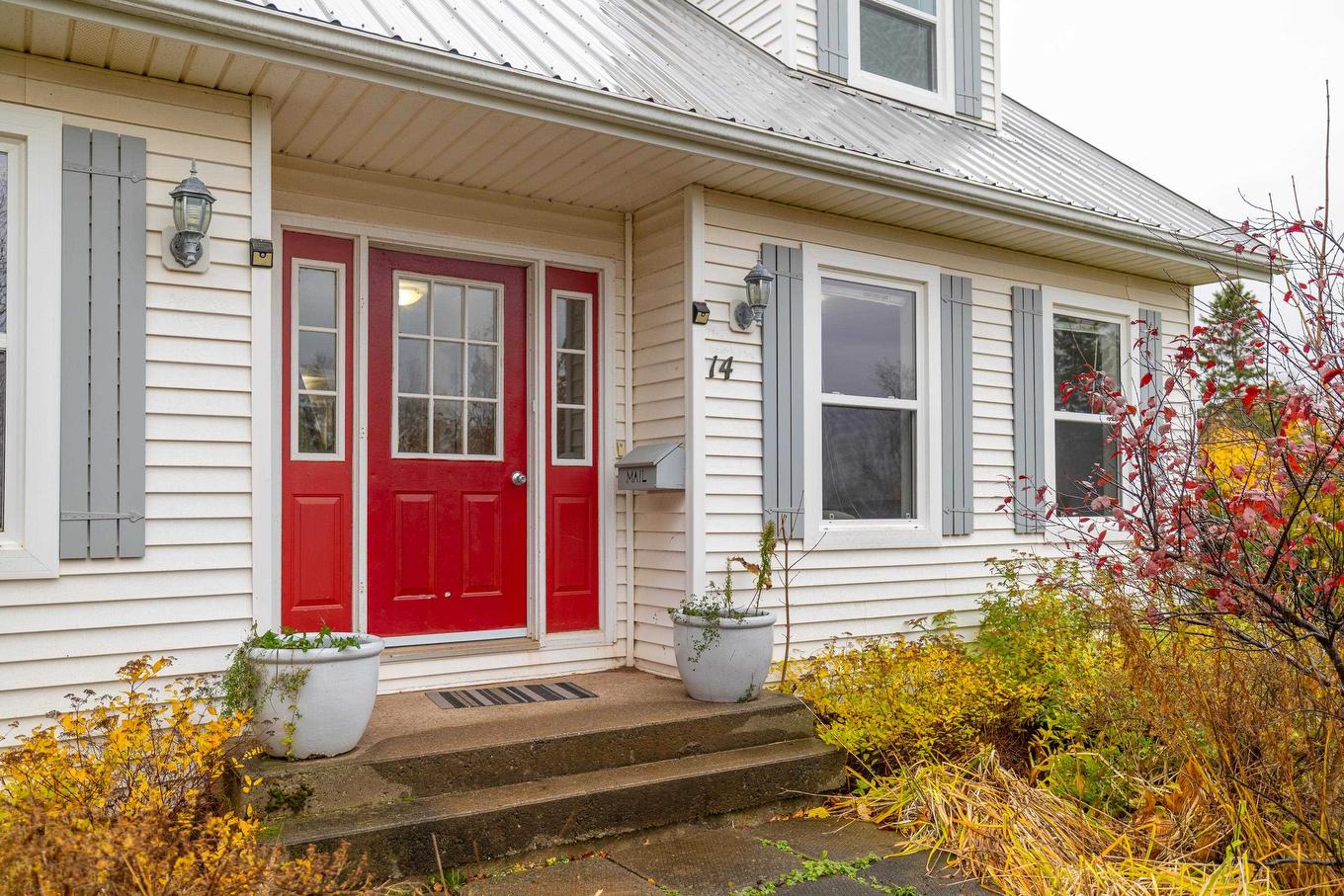 14 Saint Catherines Avenue, Stratford, PE