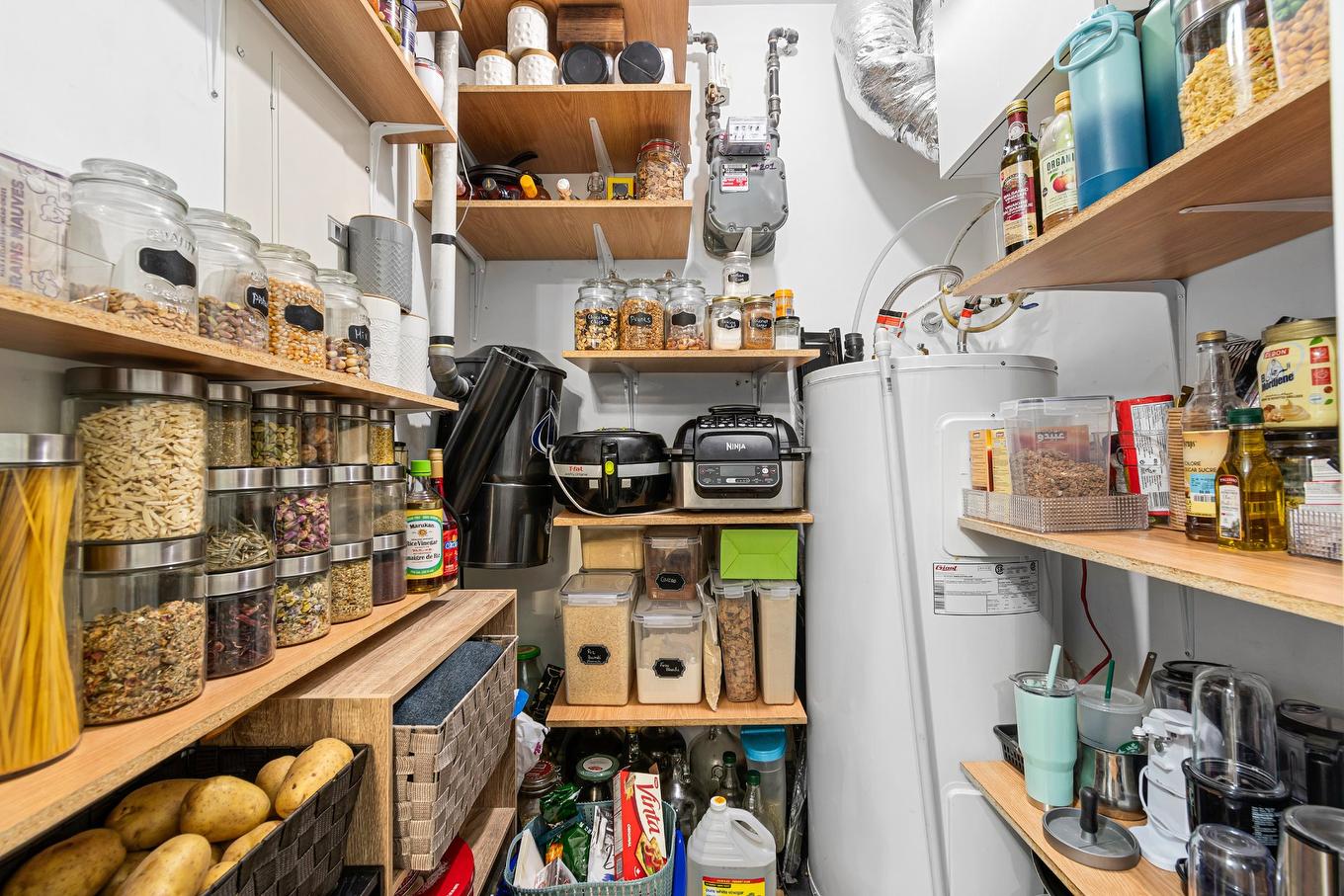 Storage - 201-2243 Rue Racine, Longueuil (Saint-Hubert), QC - Indoor Photo Showing Other Room