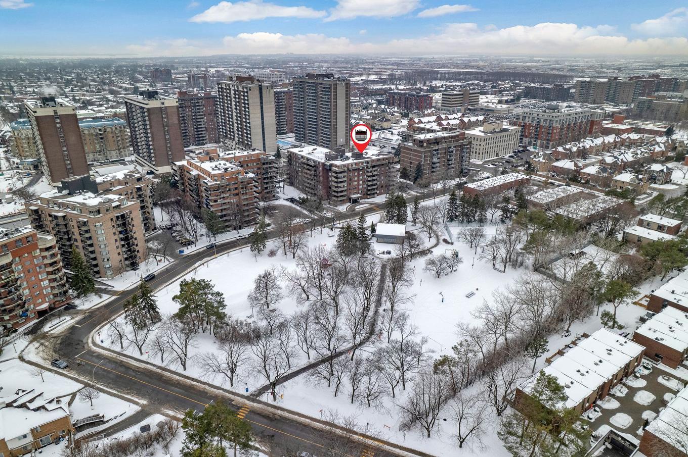 Overall view - 107-5740 Av. Rembrandt, Côte-Saint-Luc, QC - Outdoor With View