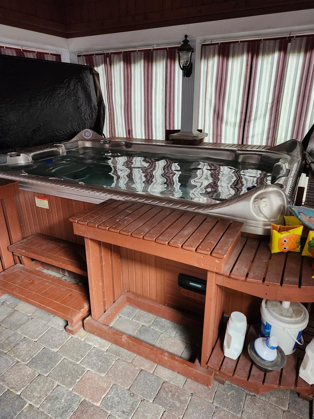 Spa - 440 - 446 Boul. St-Charles, Drummondville, QC - Indoor Photo Showing Other Room