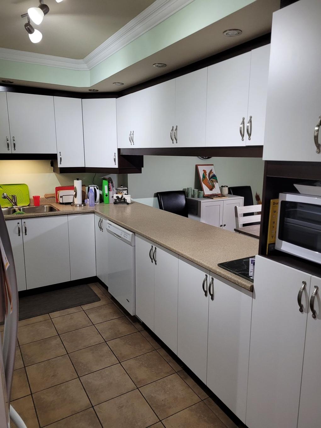 Cuisine - 440 - 446 Boul. St-Charles, Drummondville, QC - Indoor Photo Showing Kitchen