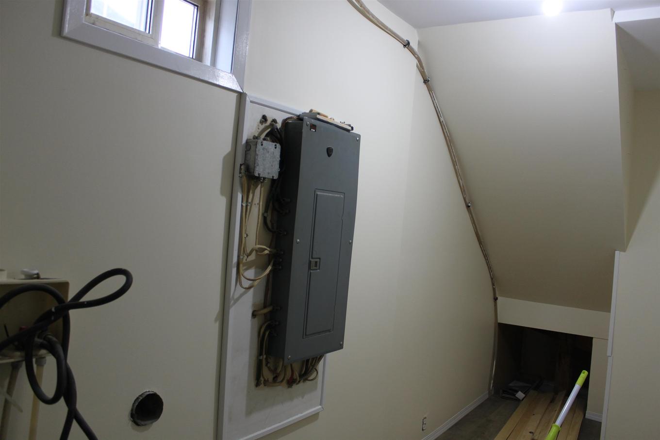 115 Robertson Street, Thunder Bay, ON - Indoor Photo Showing Laundry Room