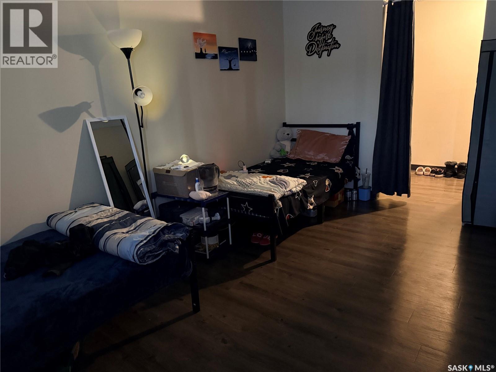 11 19 Centennial Street, Regina, SK - Indoor