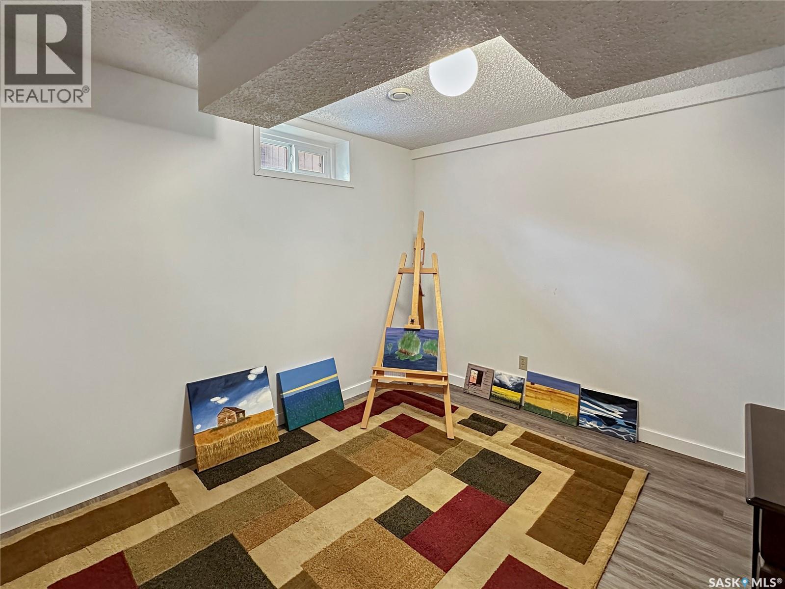 19 Marquis Crescent, Regina, SK - Indoor Photo Showing Other Room
