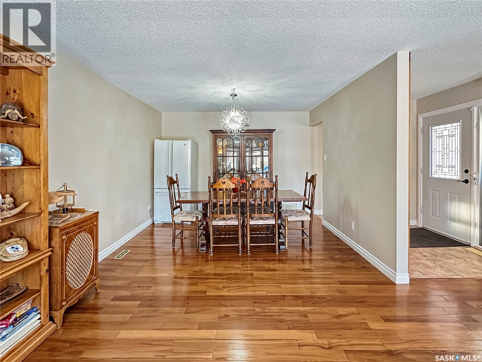19 Marquis Crescent, Regina, SK - Indoor Photo Showing Dining Room