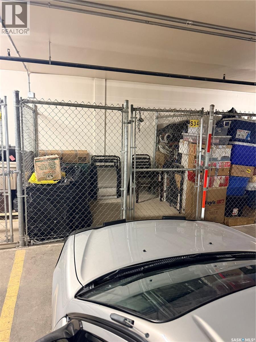 107 6345 Rochdale Boulevard, Regina, SK - Indoor Photo Showing Garage