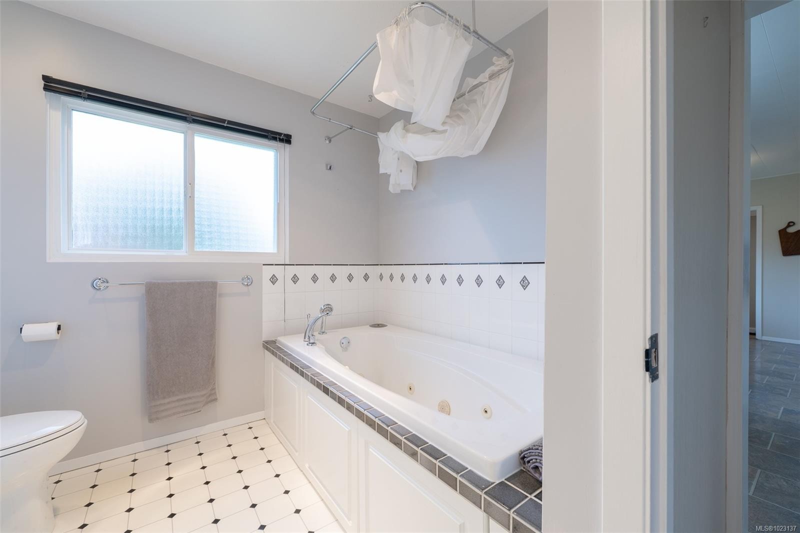 5008 Tebo Ave, Port Alberni, BC