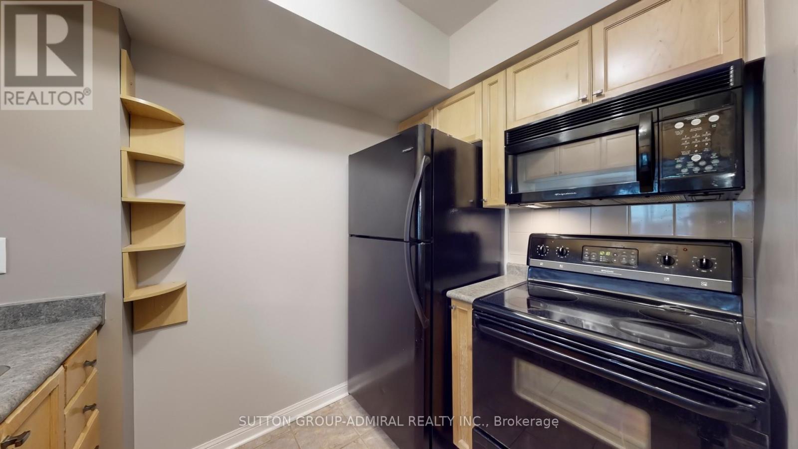 516 - 3 Everson Drive, Toronto, ON - Indoor Photo Showing Kitchen