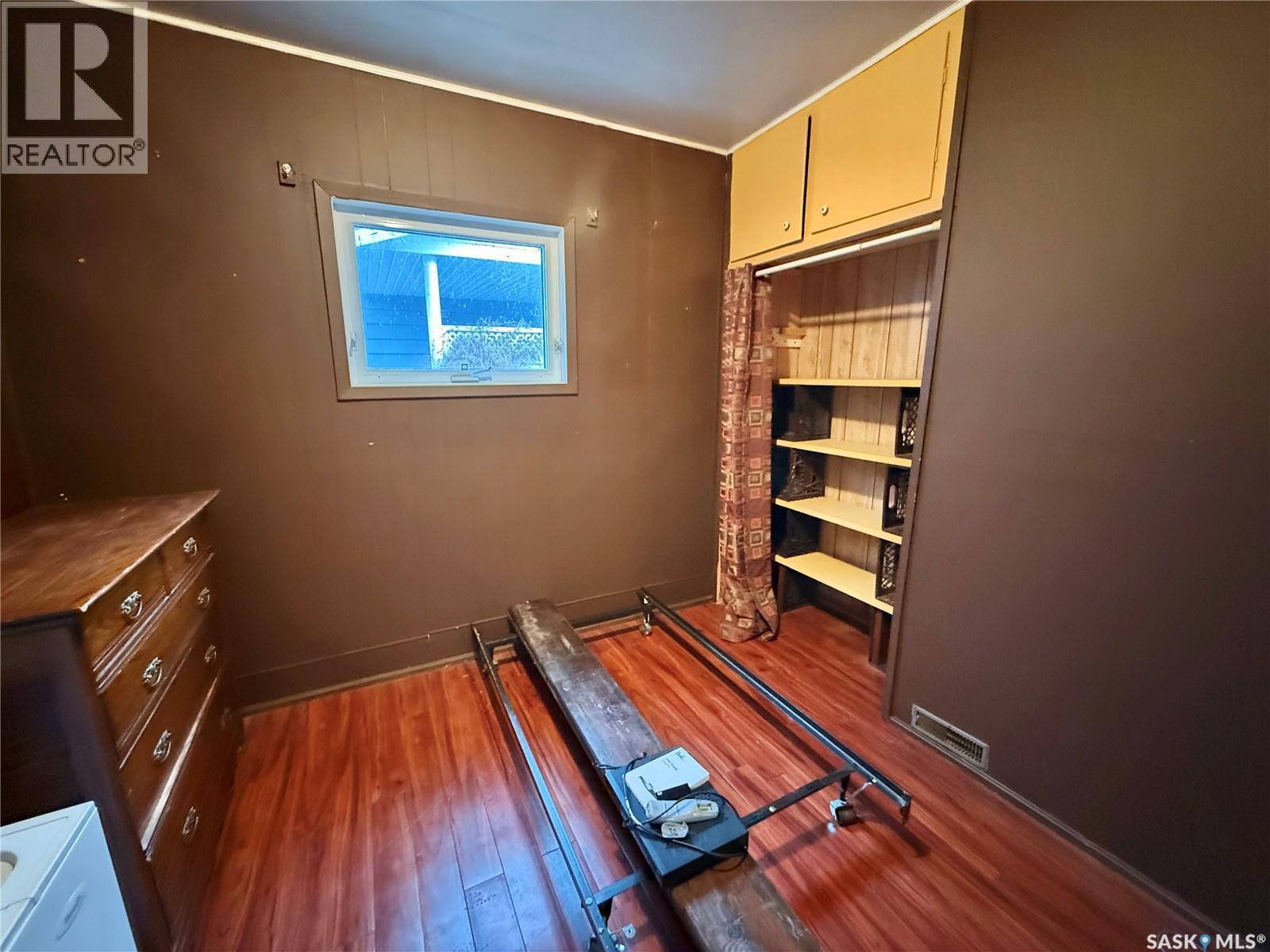 423 Dennis Street, Herbert, SK - Indoor