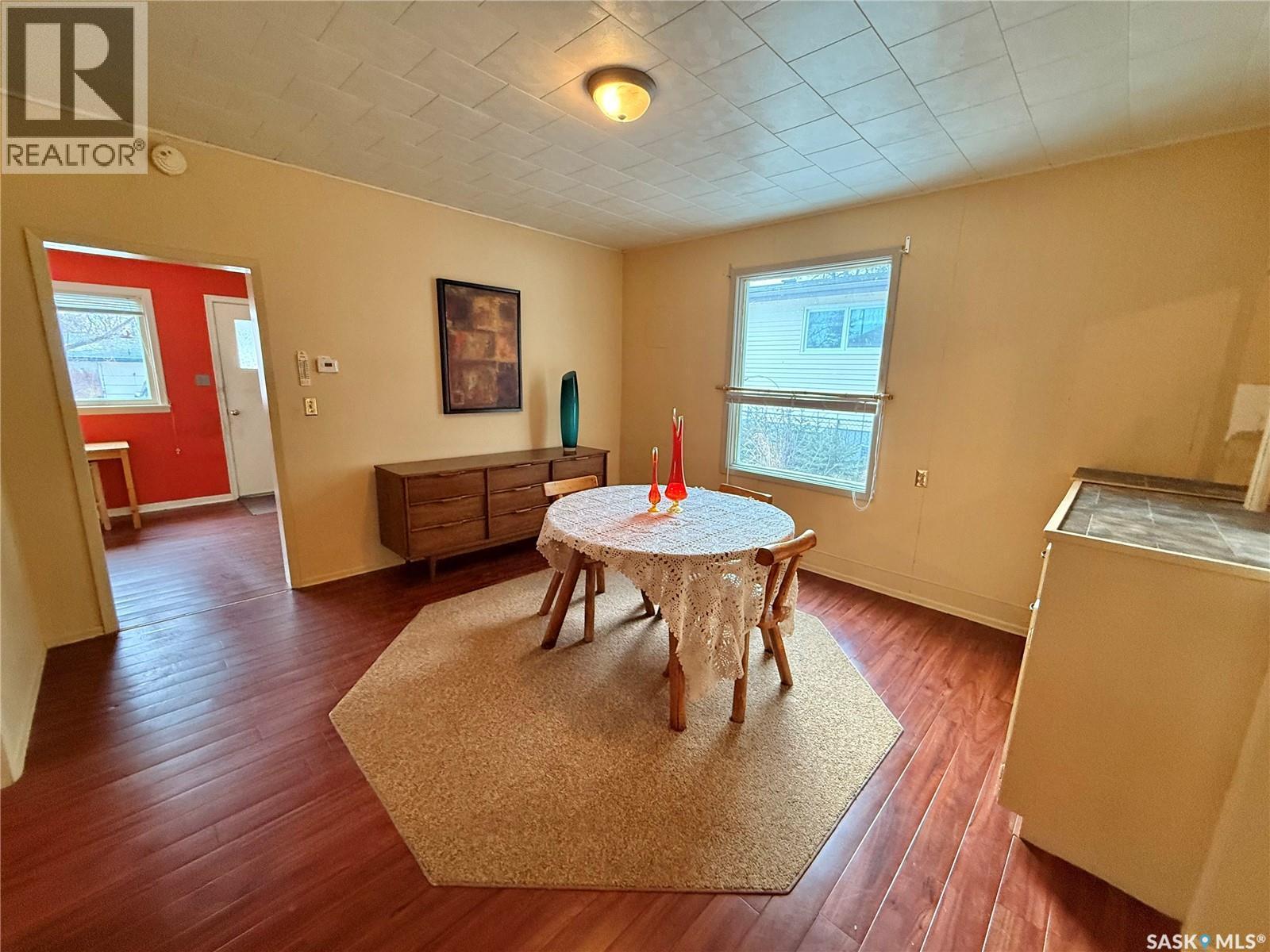 423 Dennis Street, Herbert, SK - Indoor
