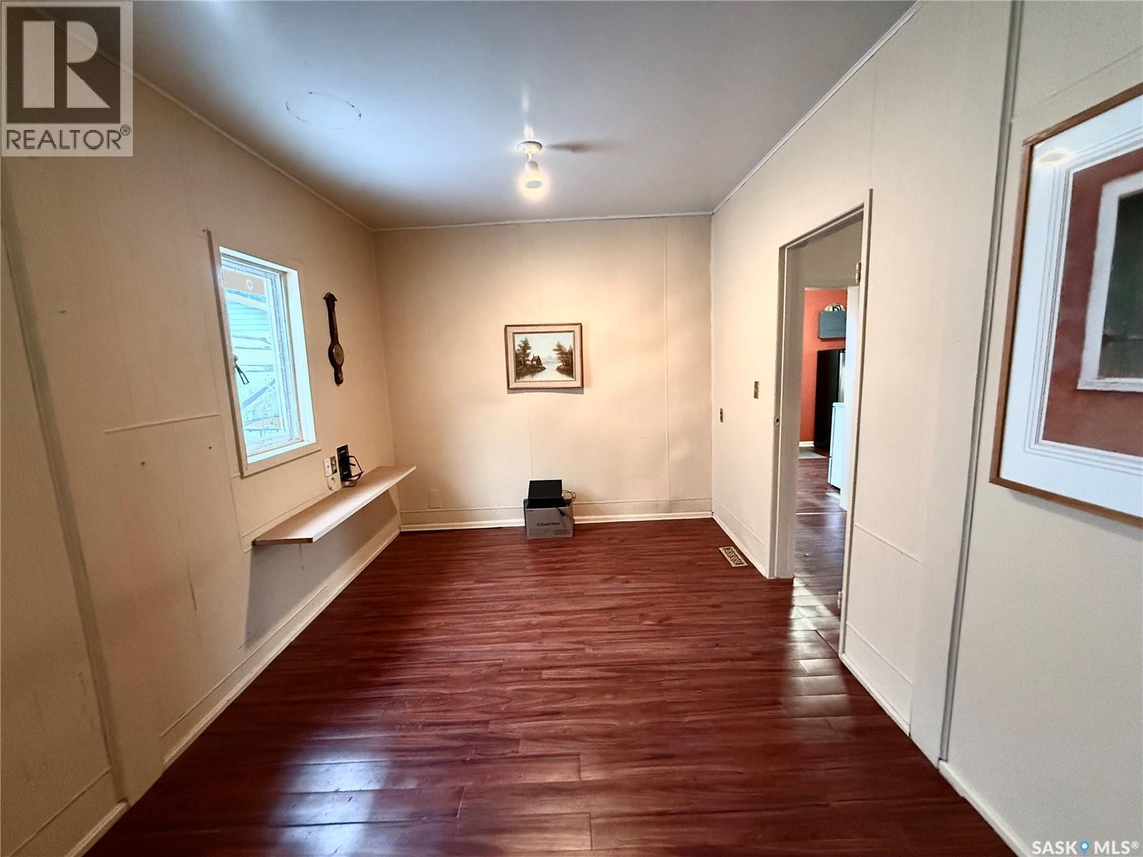 423 Dennis Street, Herbert, SK - Indoor Photo Showing Other Room