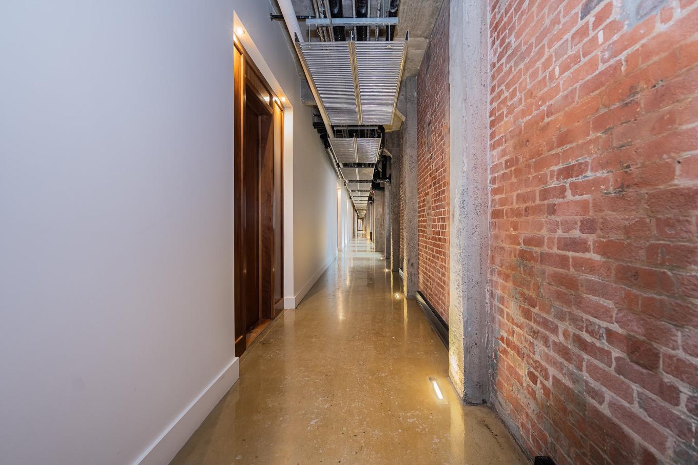 Hall d'entrée/Vestibule - 500-1070 Rue De Bleury, Montréal (Ville-Marie), QC - Indoor Photo Showing Other Room