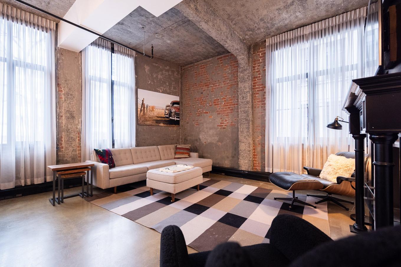 Salon - 500-1070 Rue De Bleury, Montréal (Ville-Marie), QC - Indoor