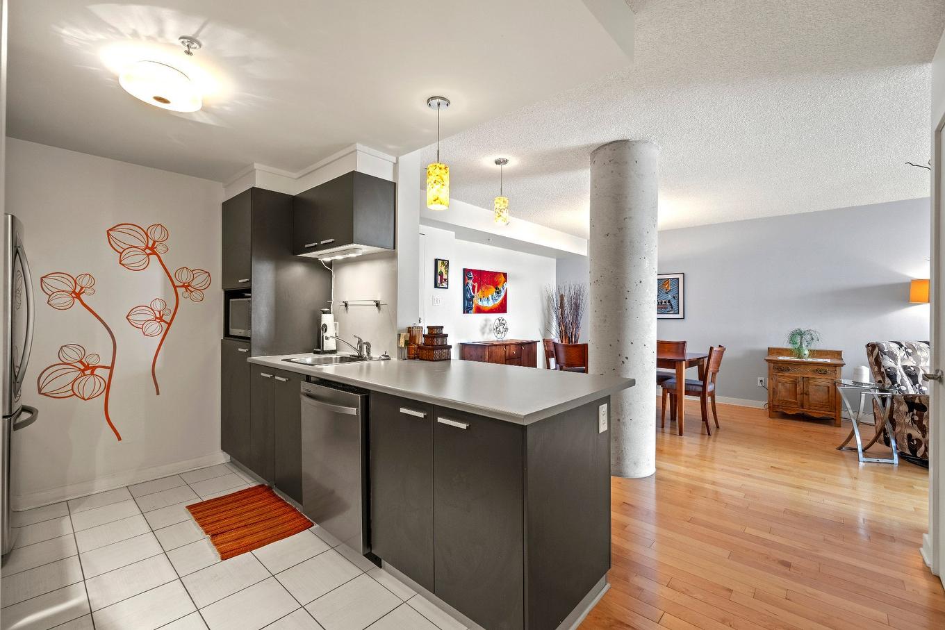 Cuisine - 961-4740 Rue Jean-Talon E., Montréal (Saint-Léonard), QC - Indoor Photo Showing Kitchen