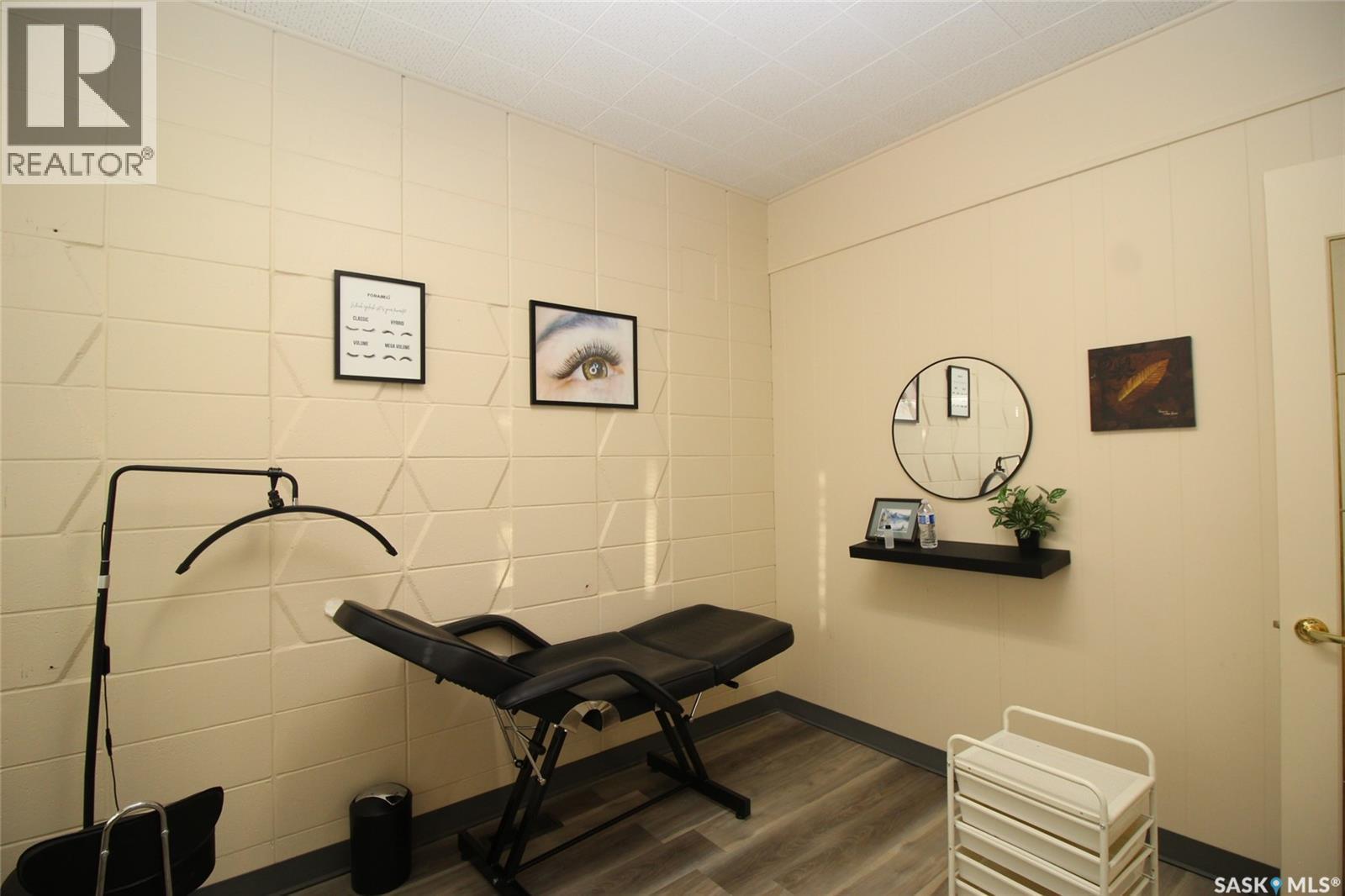 254 Centre Street, Shaunavon, SK