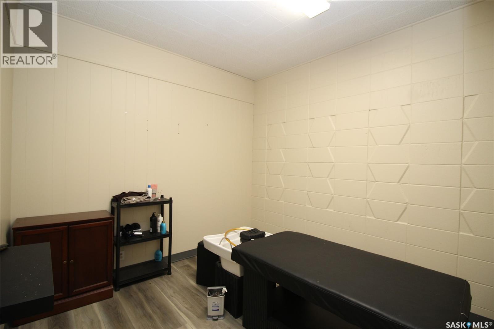 254 Centre Street, Shaunavon, SK