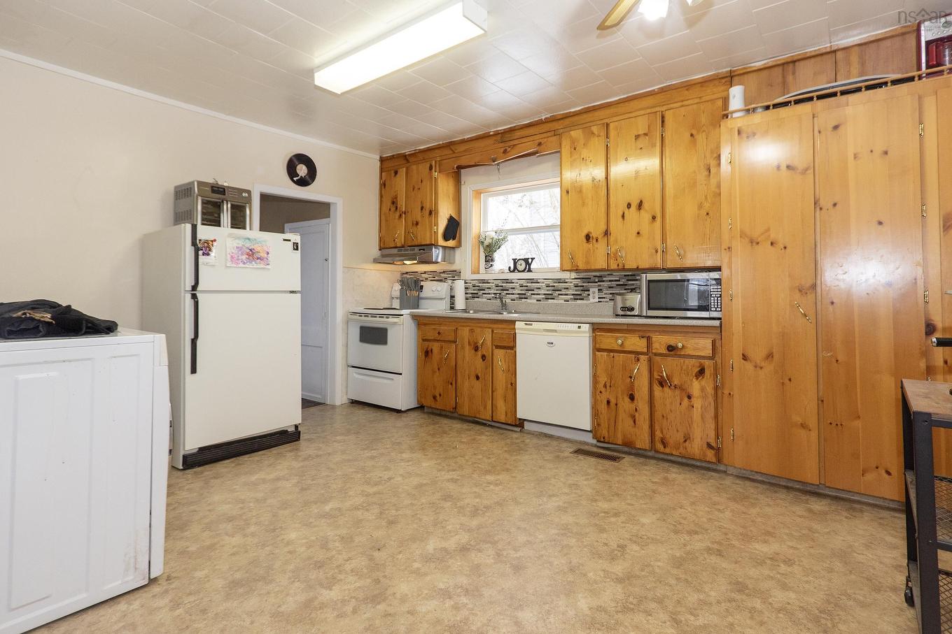 55 Croft Street, Amherst, NS