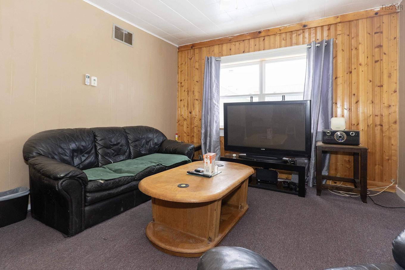 55 Croft Street, Amherst, NS