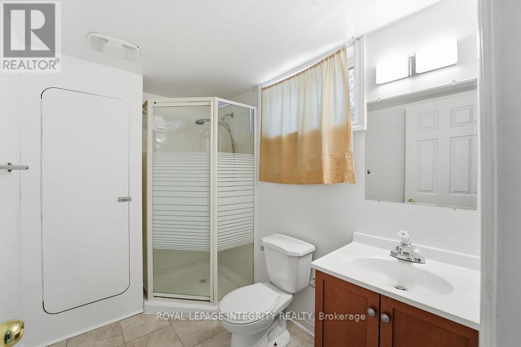 2035 St. Laurent Boulevard, Ottawa, ON