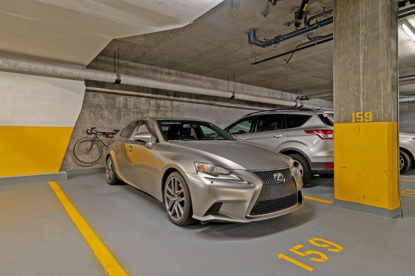 Parking - 627-400 Rue De L'Inspecteur, Montréal (Le Sud-Ouest), QC - Indoor Photo Showing Garage