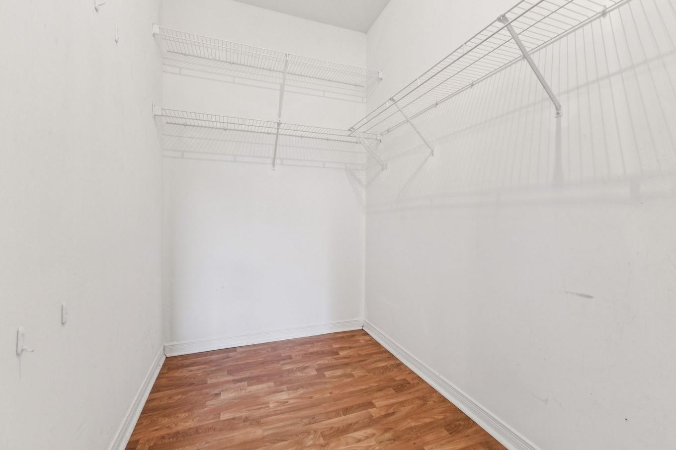 Chambre à coucher principale - 3-209 Boul. D'Europe, Gatineau (Aylmer), QC - Indoor With Storage