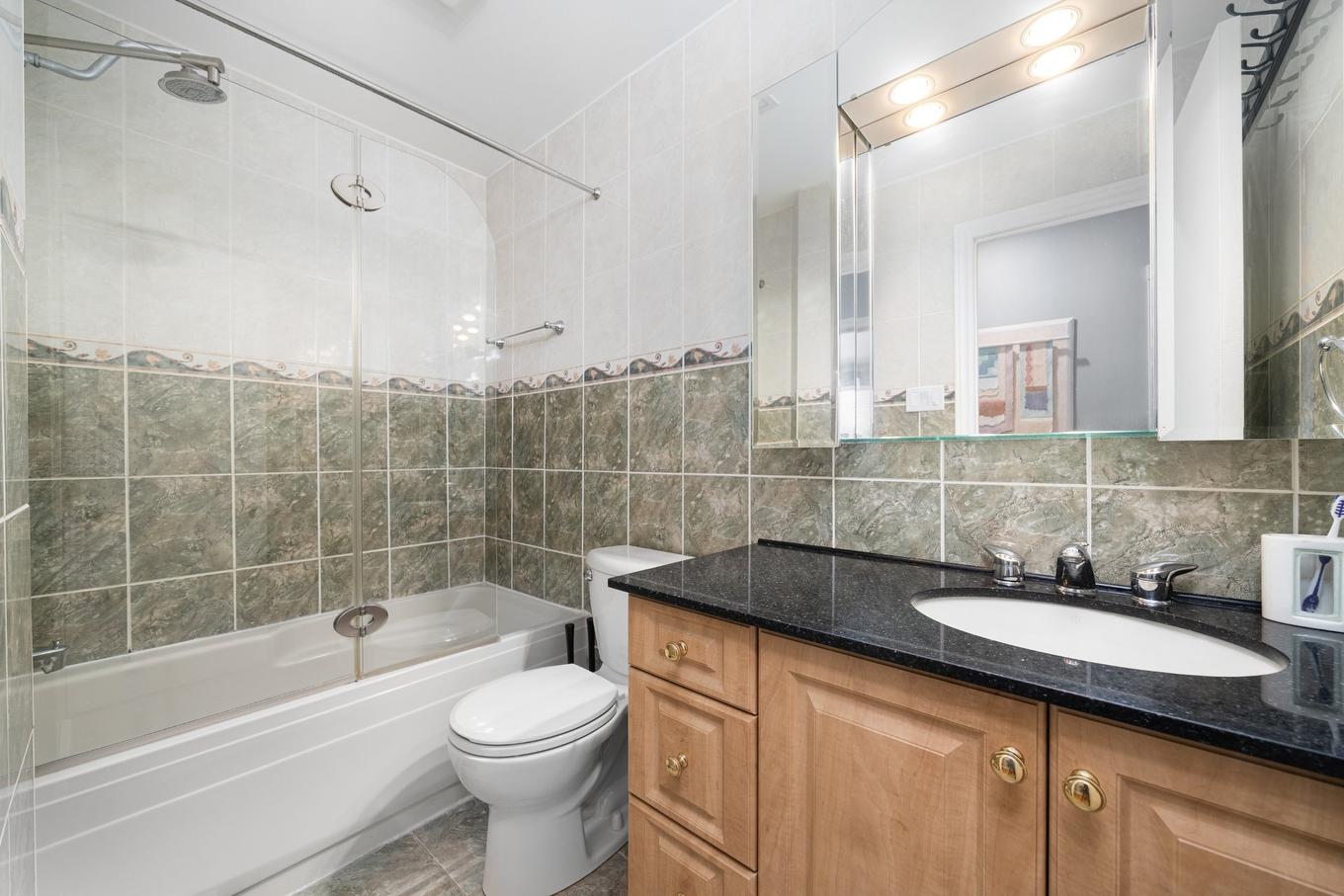 Salle de bains - 4684 Av. Hingston, Montréal (Côte-Des-Neiges/Notre-Dame-De-Grâce), QC - Indoor Photo Showing Bathroom