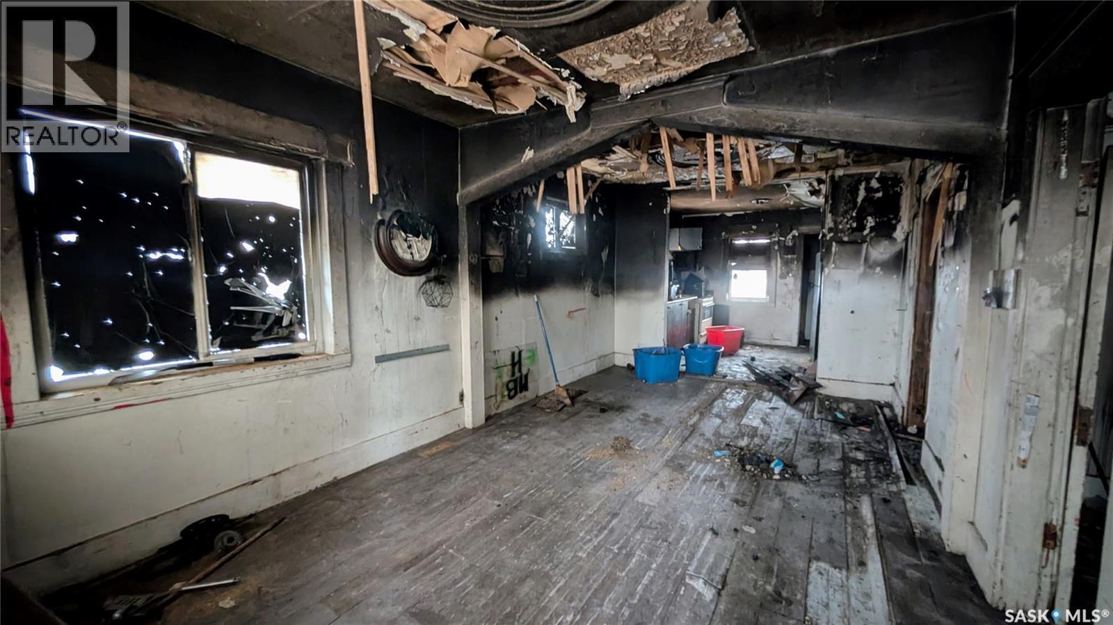 1578 Elphinstone Street, Regina, SK - Indoor