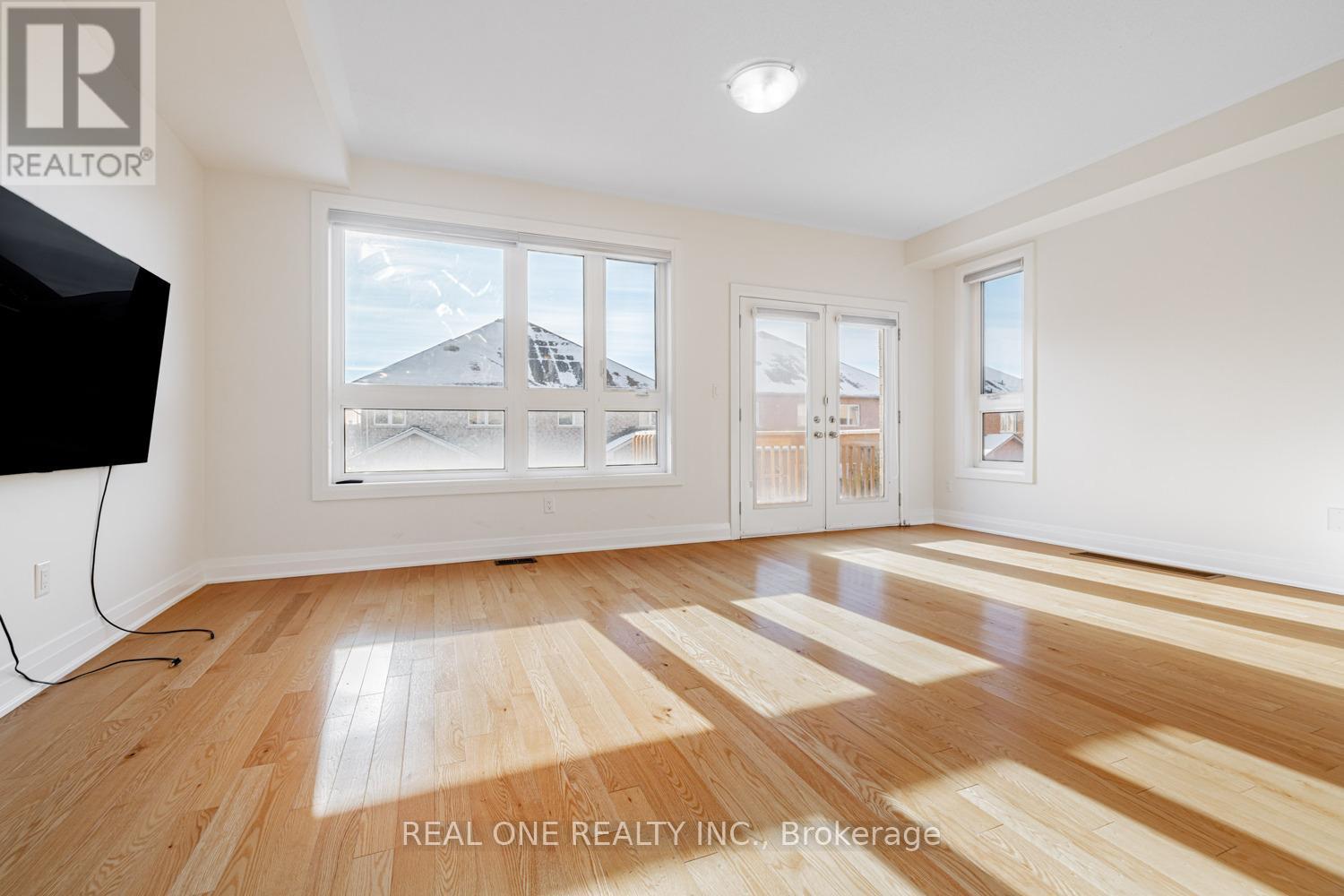 5 Gridiron Gate, Vaughan, ON - Indoor Photo Showing Other Room