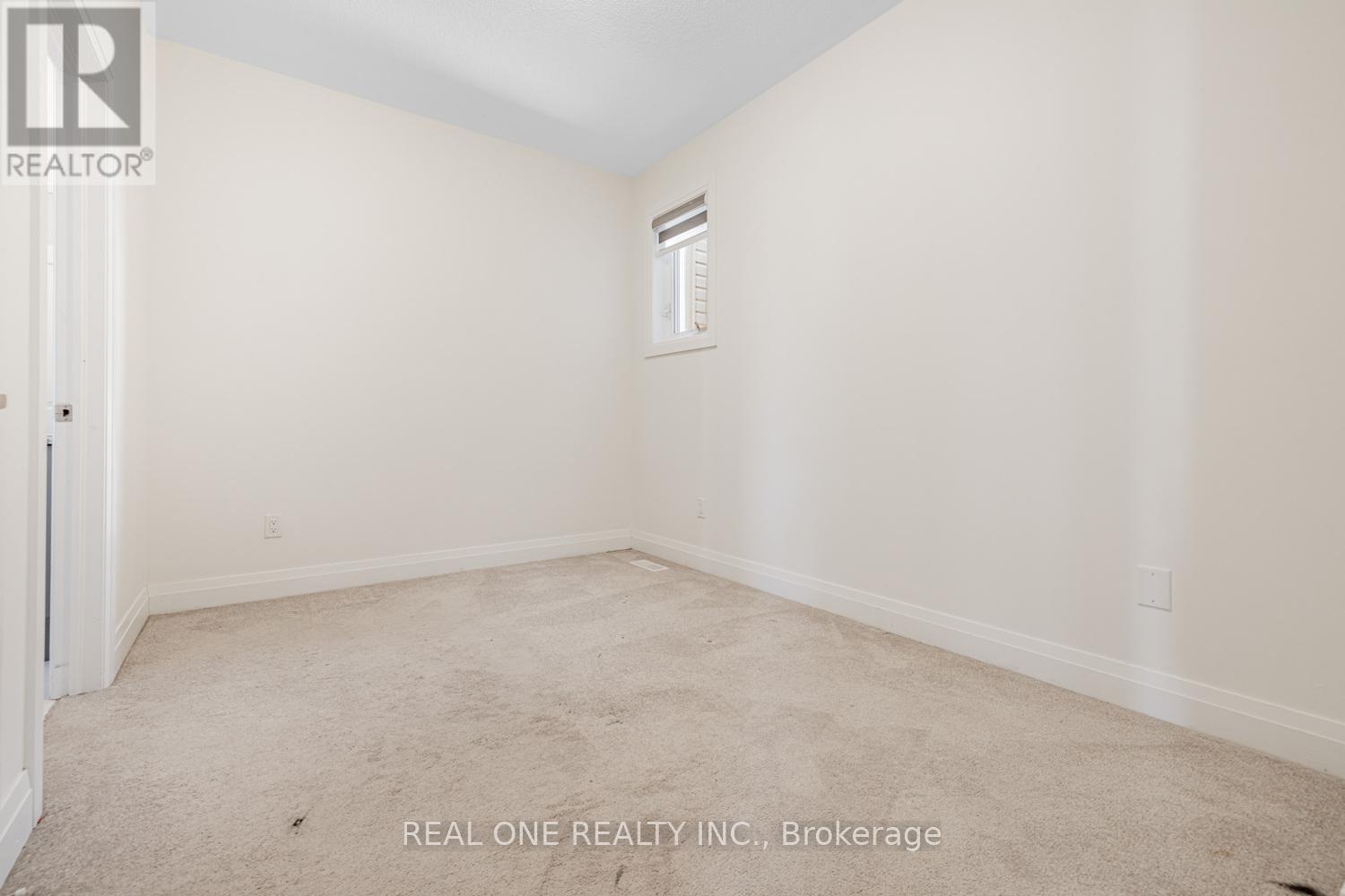 5 Gridiron Gate, Vaughan, ON - Indoor Photo Showing Other Room