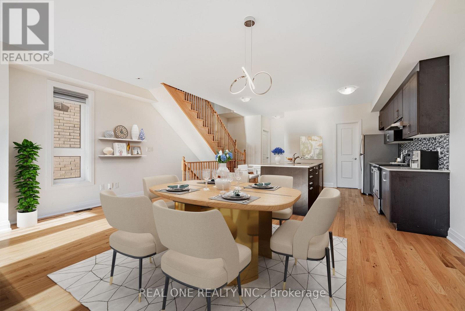 5 Gridiron Gate, Vaughan, ON - Indoor Photo Showing Dining Room