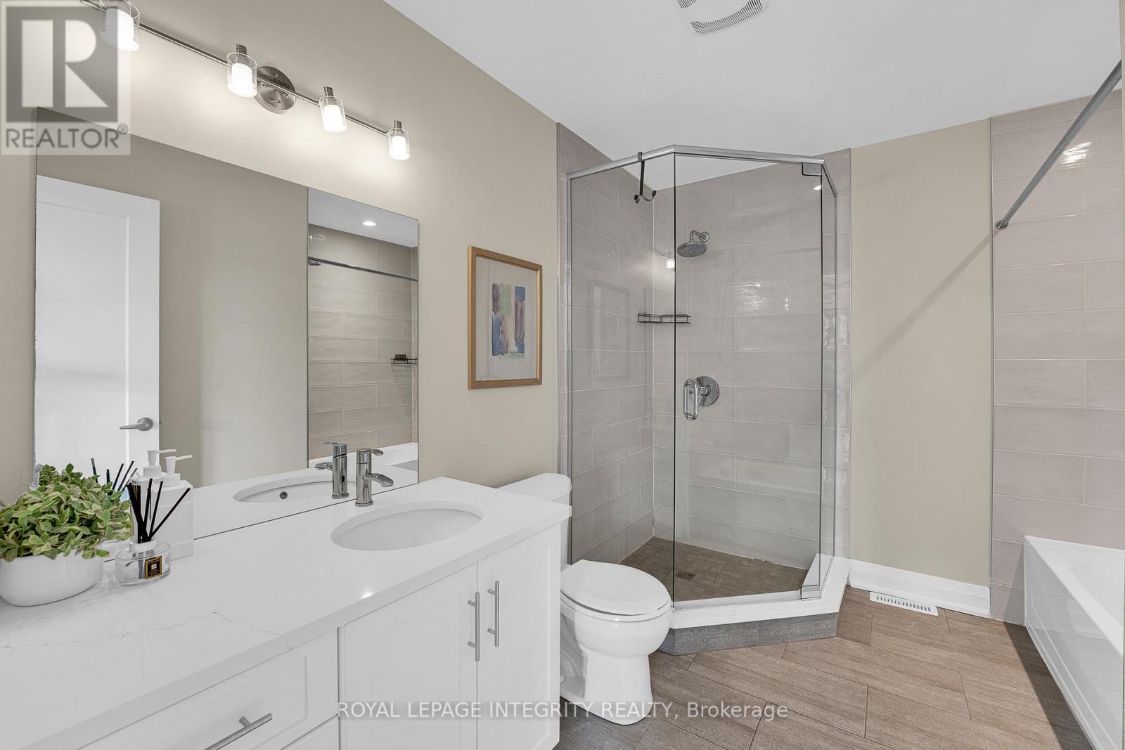A - 251 Glynn Avenue, Ottawa, ON - Indoor Photo Showing Bathroom