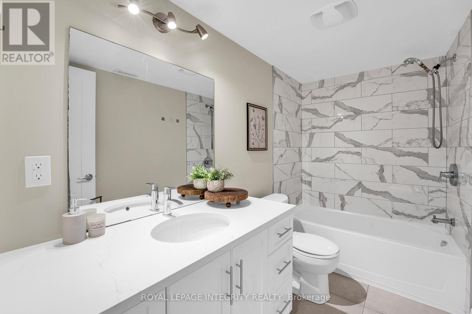 A - 251 Glynn Avenue, Ottawa, ON - Indoor Photo Showing Bathroom