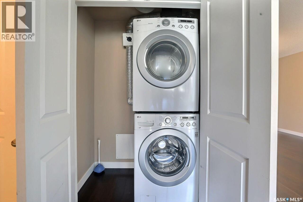 207 2300 Broad Street, Regina, SK - Indoor Photo Showing Laundry Room