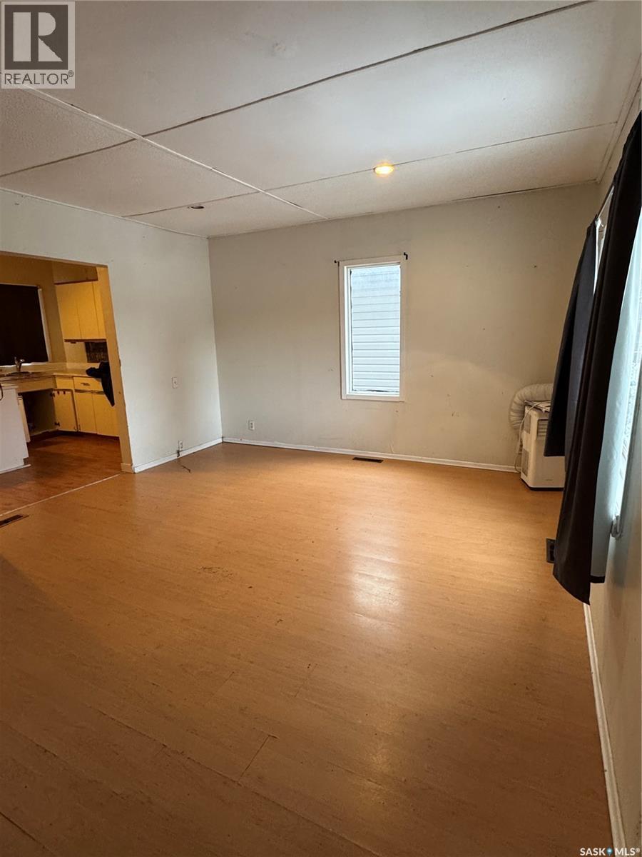 745 Athol Street, Regina, SK - Indoor Photo Showing Other Room