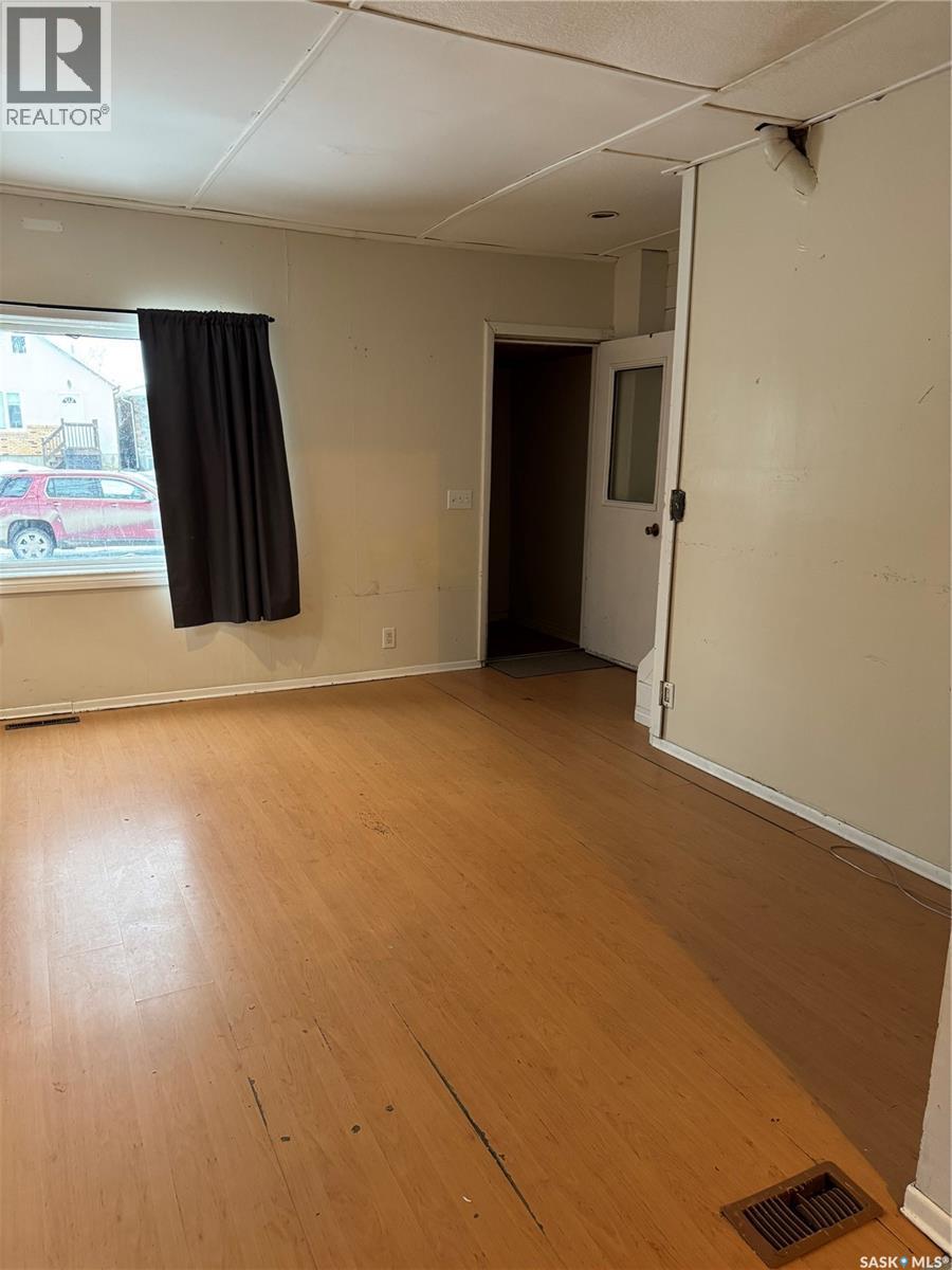 745 Athol Street, Regina, SK - Indoor Photo Showing Other Room
