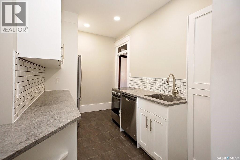 8 2201 14Th Avenue, Regina, SK - Indoor