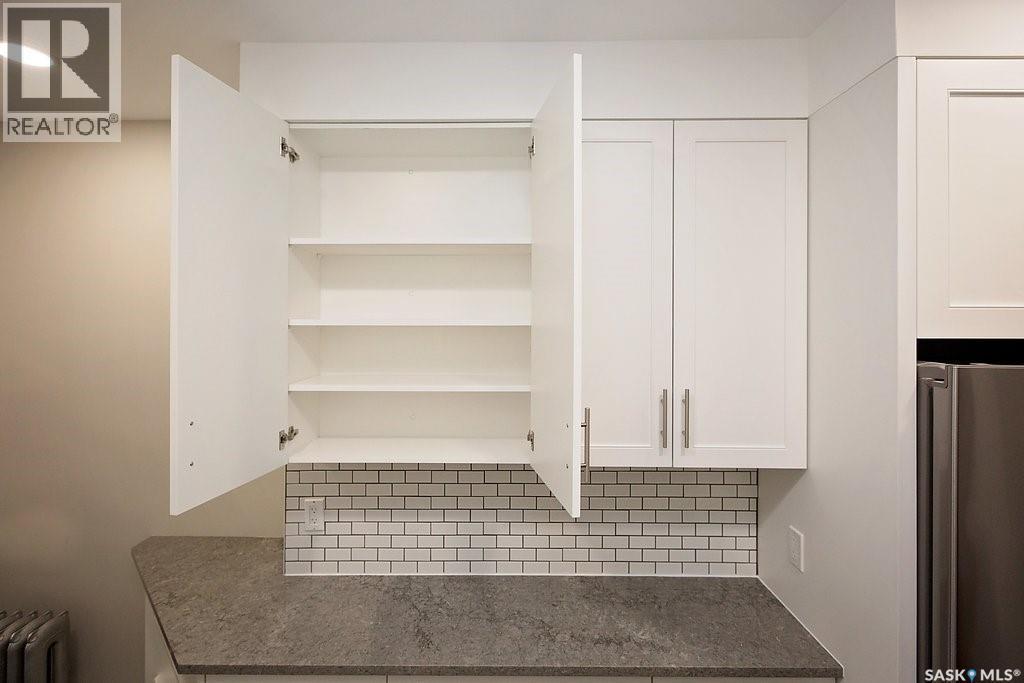 8 2201 14Th Avenue, Regina, SK - Indoor