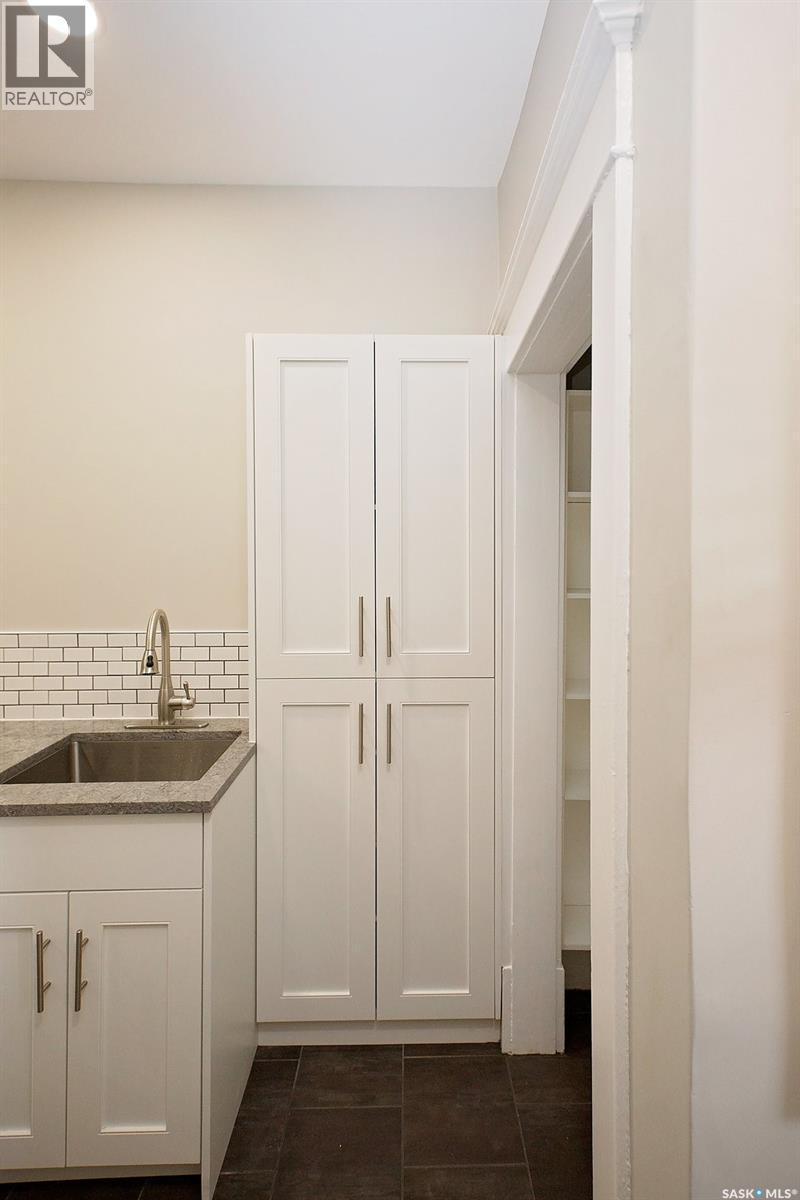 8 2201 14Th Avenue, Regina, SK - Indoor Photo Showing Other Room