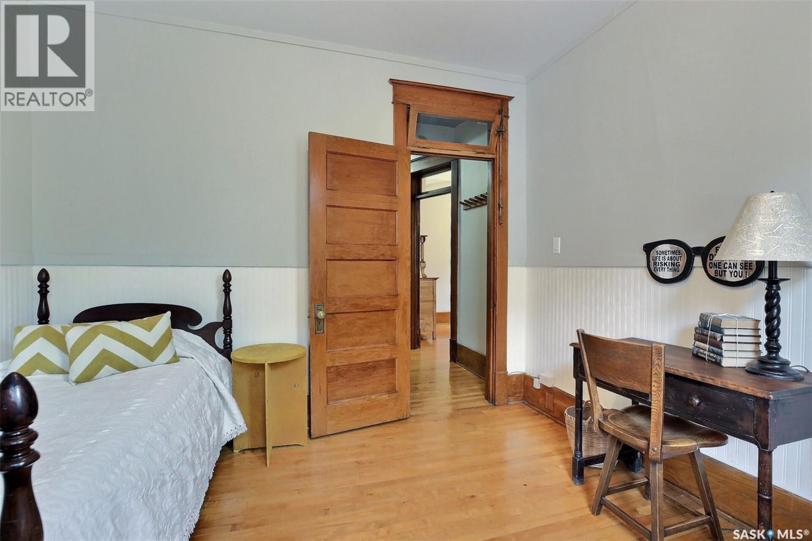 8 2201 14Th Avenue, Regina, SK - Indoor Photo Showing Bedroom