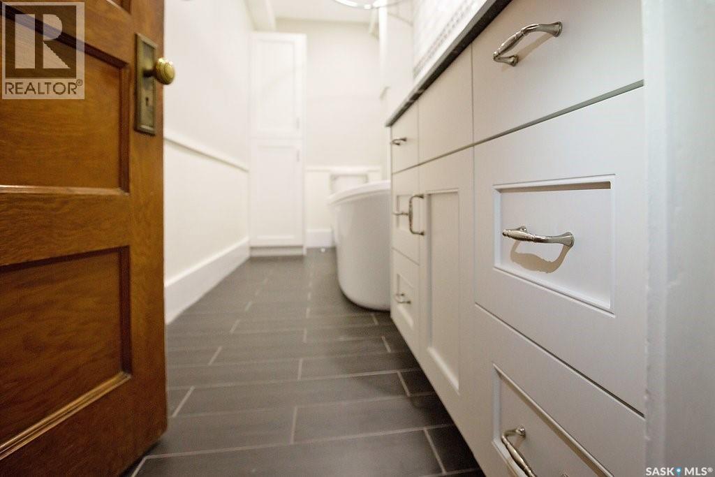 8 2201 14Th Avenue, Regina, SK - Indoor Photo Showing Other Room