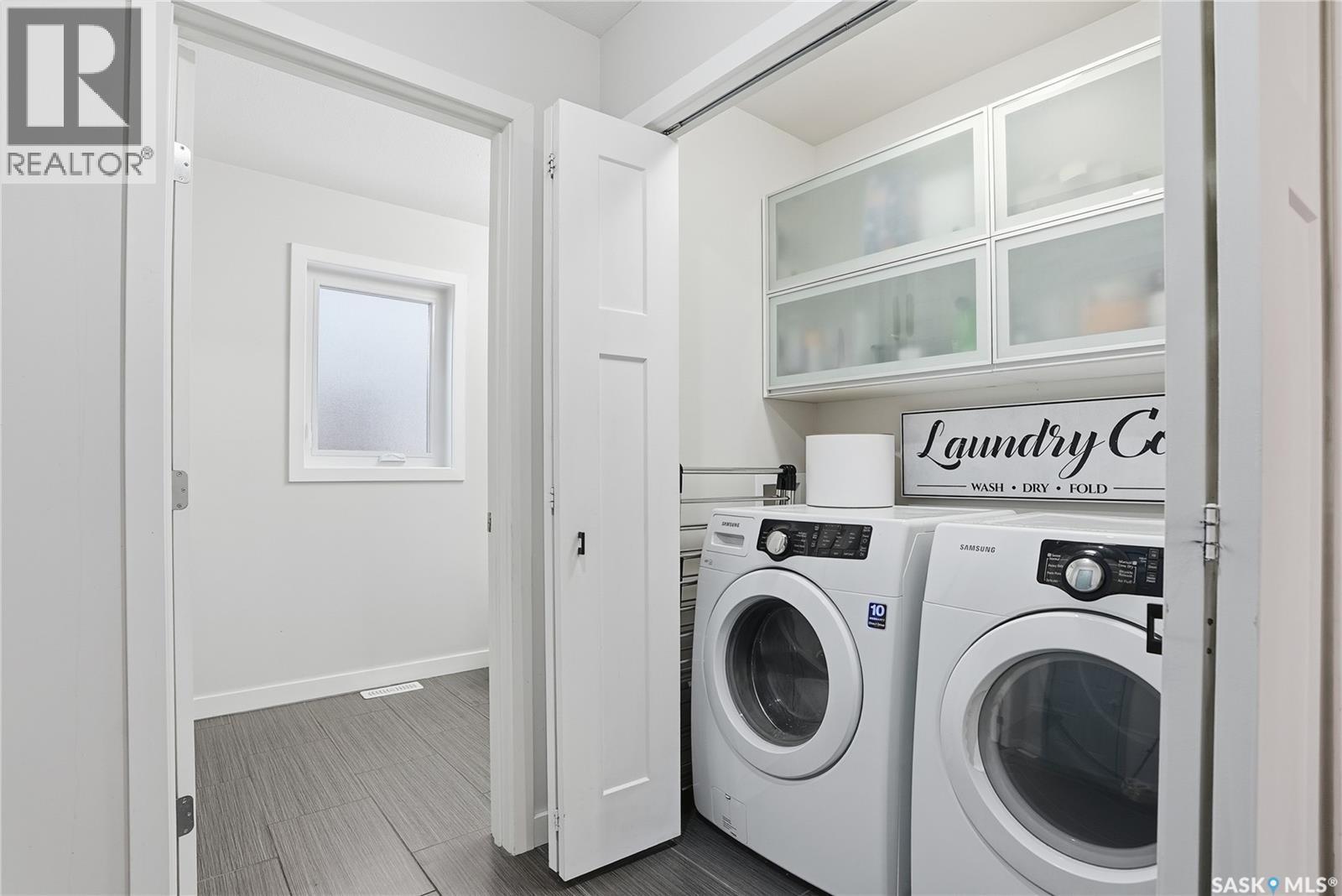 319 East Hampton Boulevard, Saskatoon, SK - Indoor Photo Showing Laundry Room
